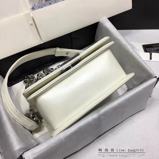 香奈兒CHANEL竭誠精品CHANEL大號67086經典最新款 單肩斜挎鏈條包 DSC1400